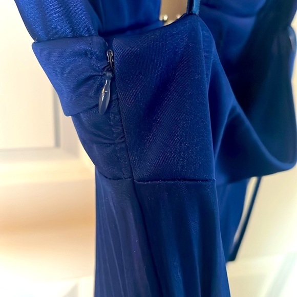 Cache dress. - Picture 5 of 6